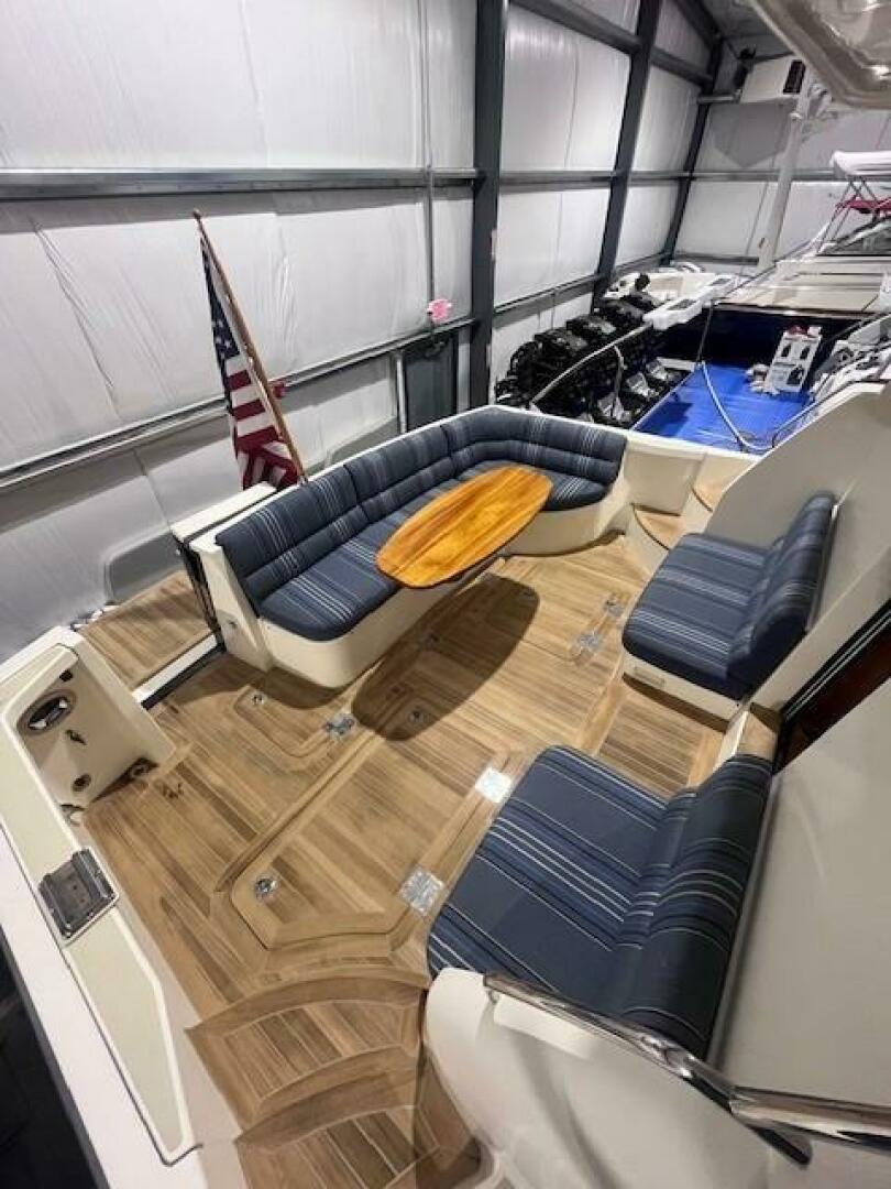 2011 Sabre 40 Sedan - Image 64