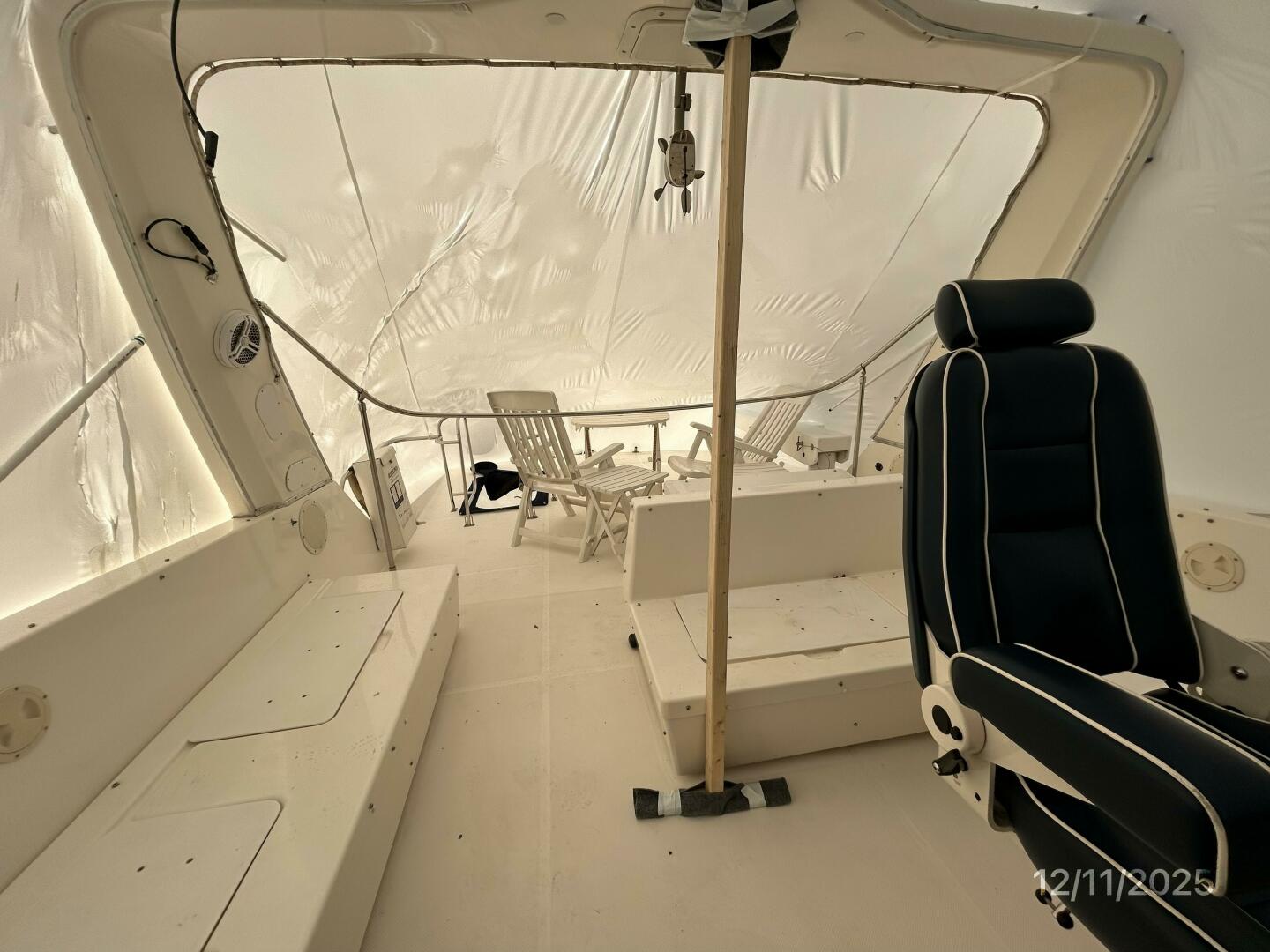 1998 Bayliner 4788 - Image 11