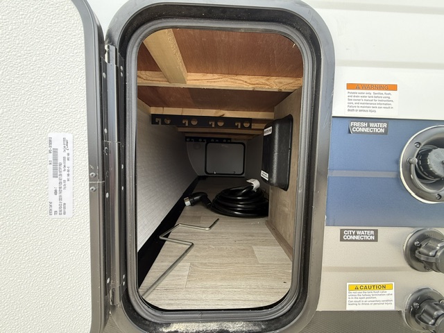 2027 SPRINGDALE 2880BRS - Image 7