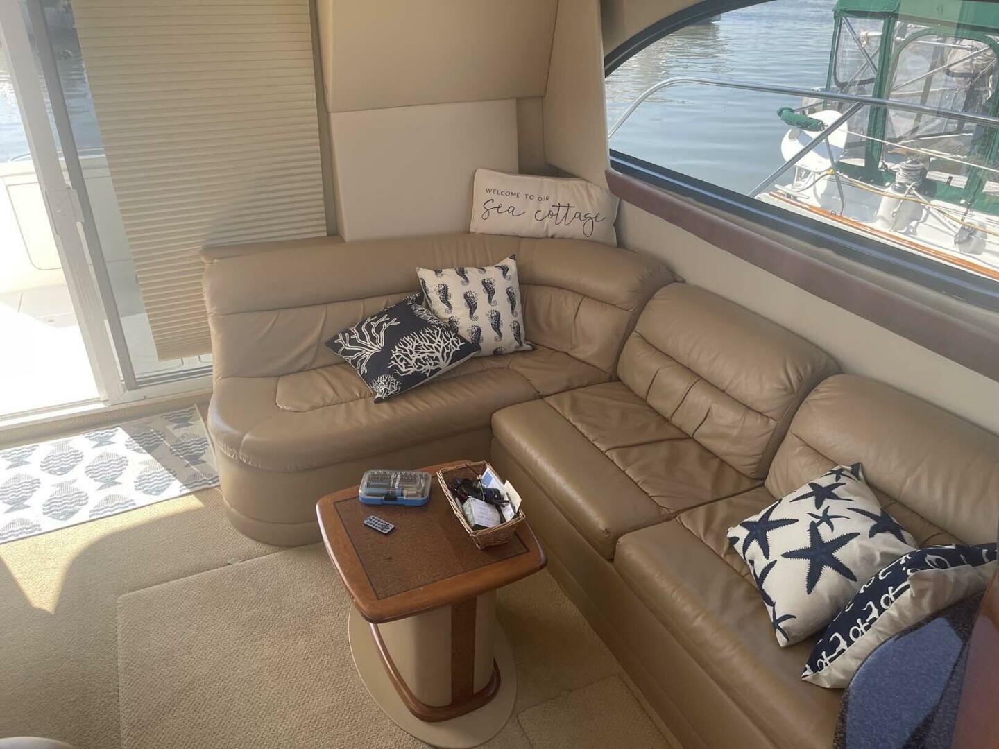2006 Meridian 411 Sedan - Image 12
