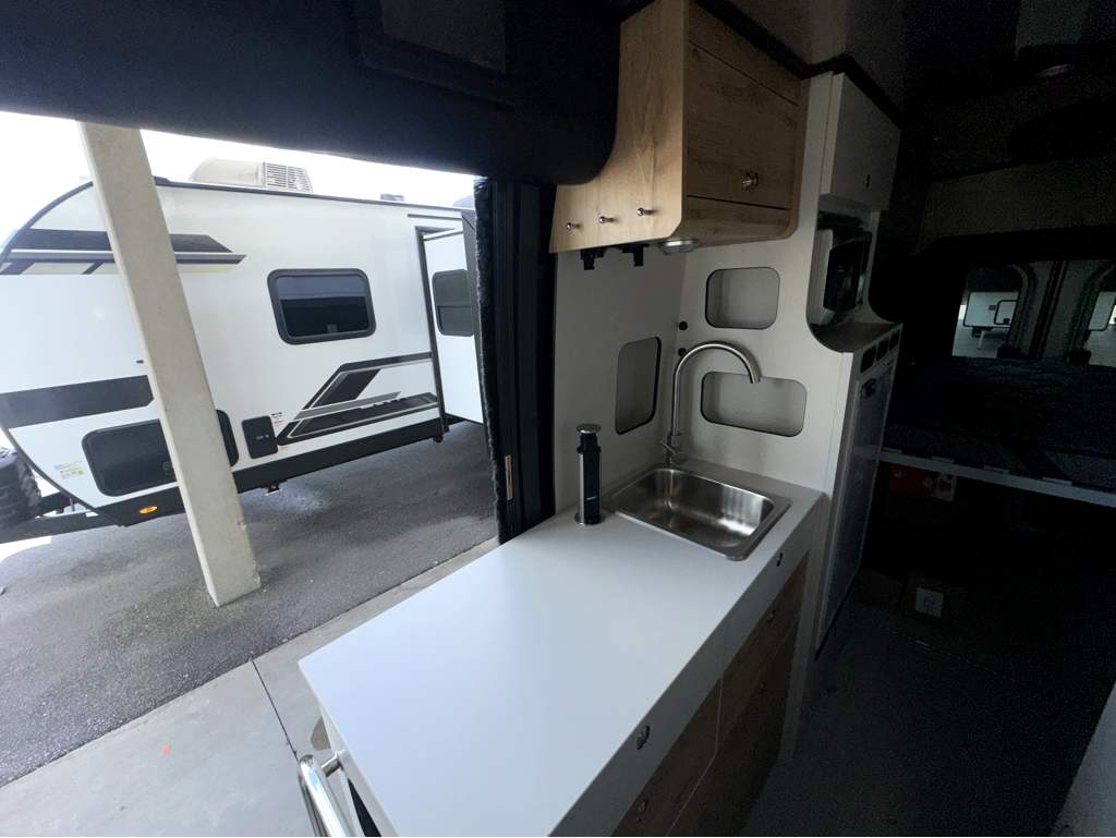 2026 AIRSTREAM RANGELINE POP TOP - Image 9
