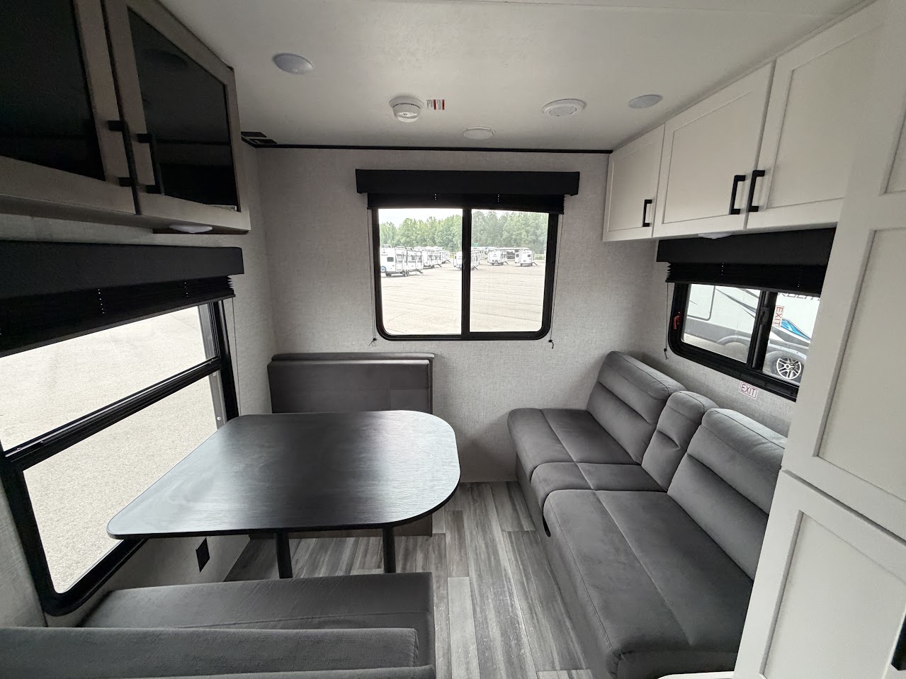 2025 Jayco Jay Flight SLX 210QB - Image 22