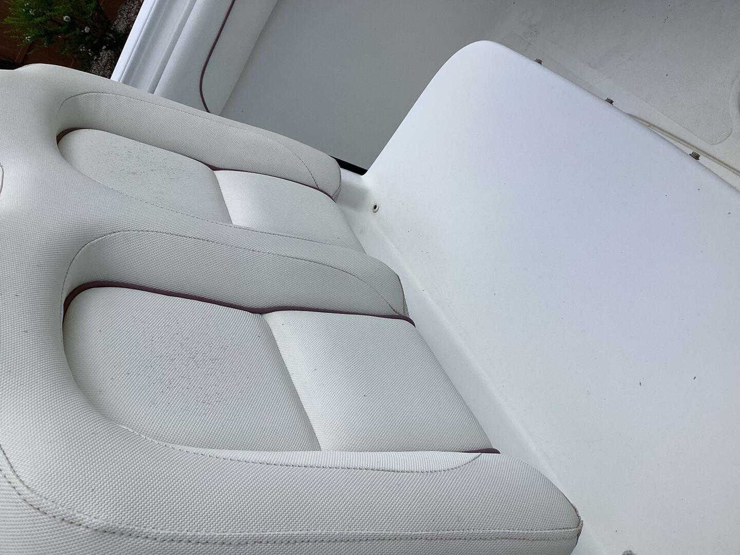 2018 Sea Hunt GAMEFISH 27FS Base - Image 15