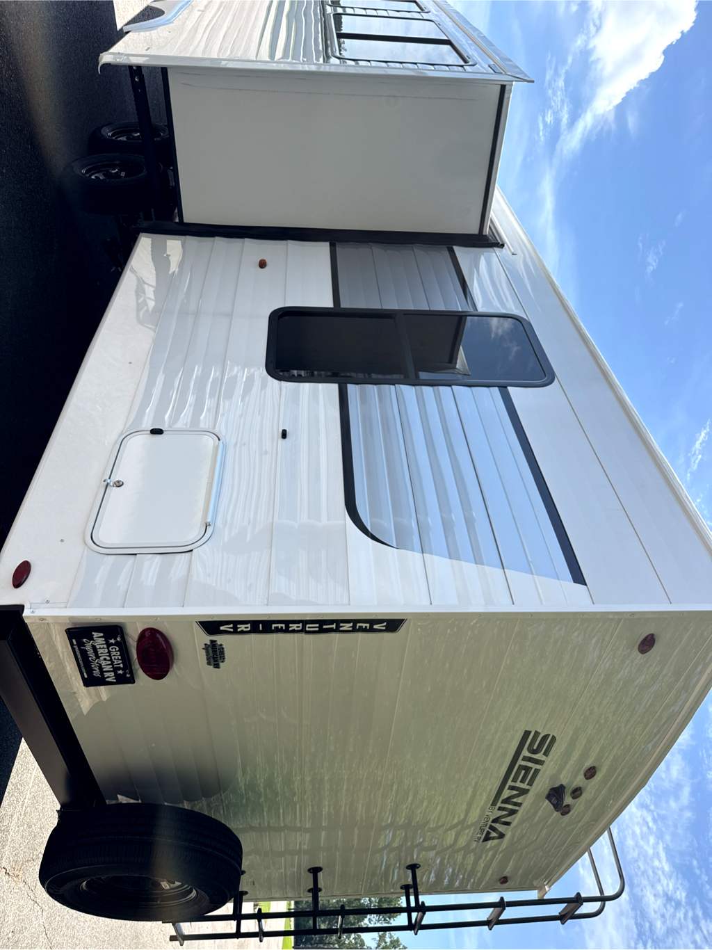 2027 VENTURE RV SIENNA 311VDB - Image 3