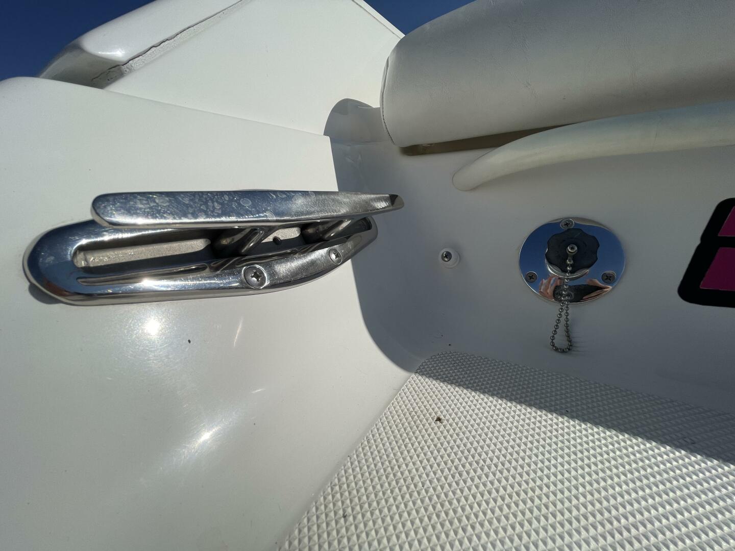 1993 Fountain 38 Sport Cruiser - Image 17