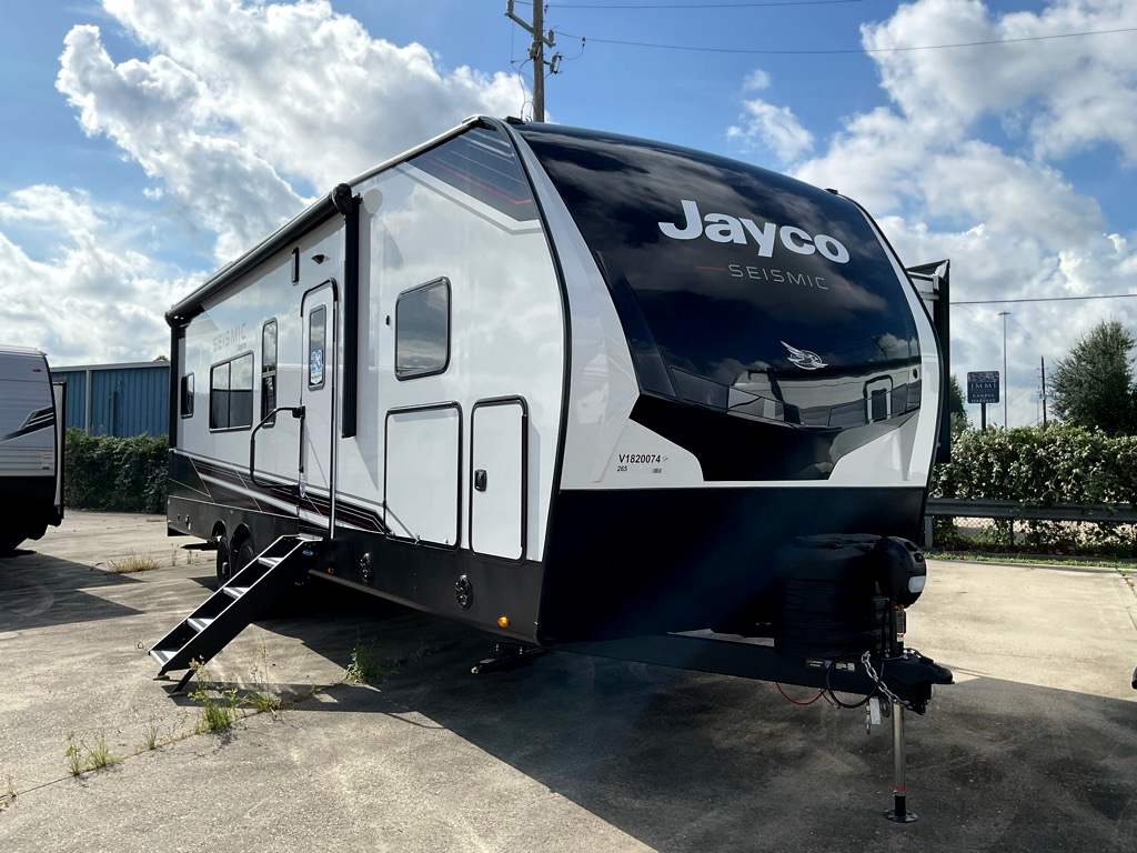 2027 JAYCO SEISMIC 265 - Image 3