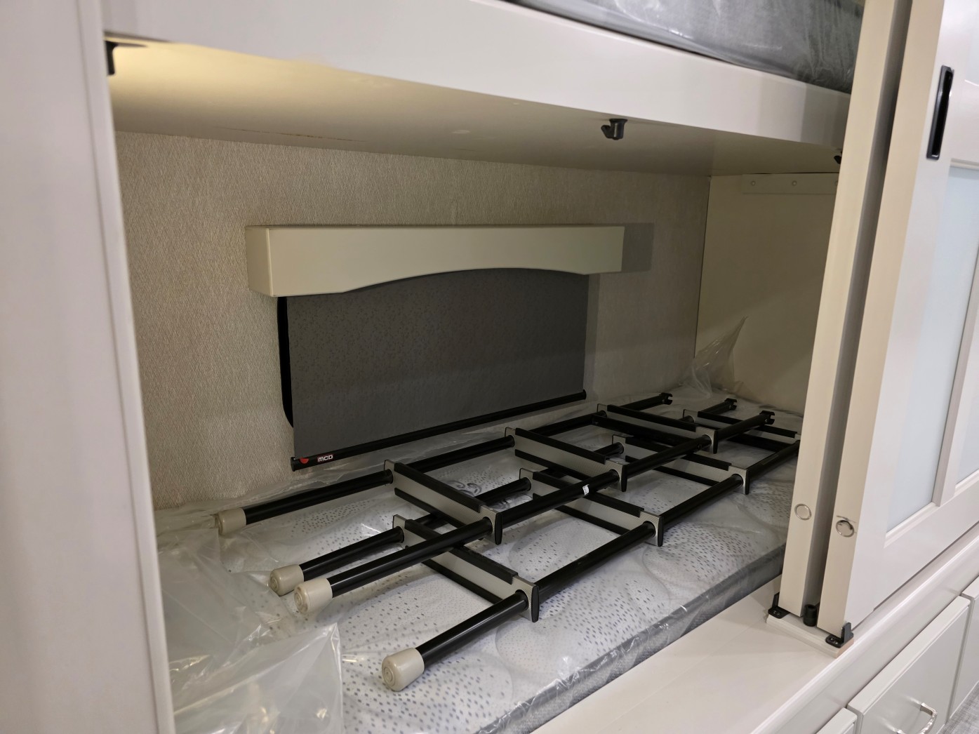 2026 Fleetwood Discovery 38N - Image 39