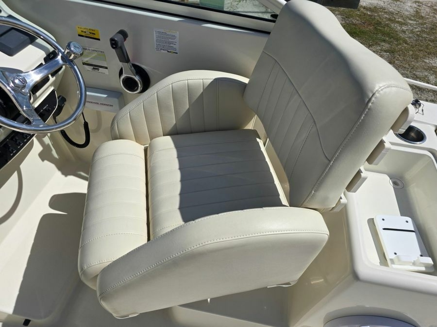 2008 Hydra-Sports 2200 DC - Image 24