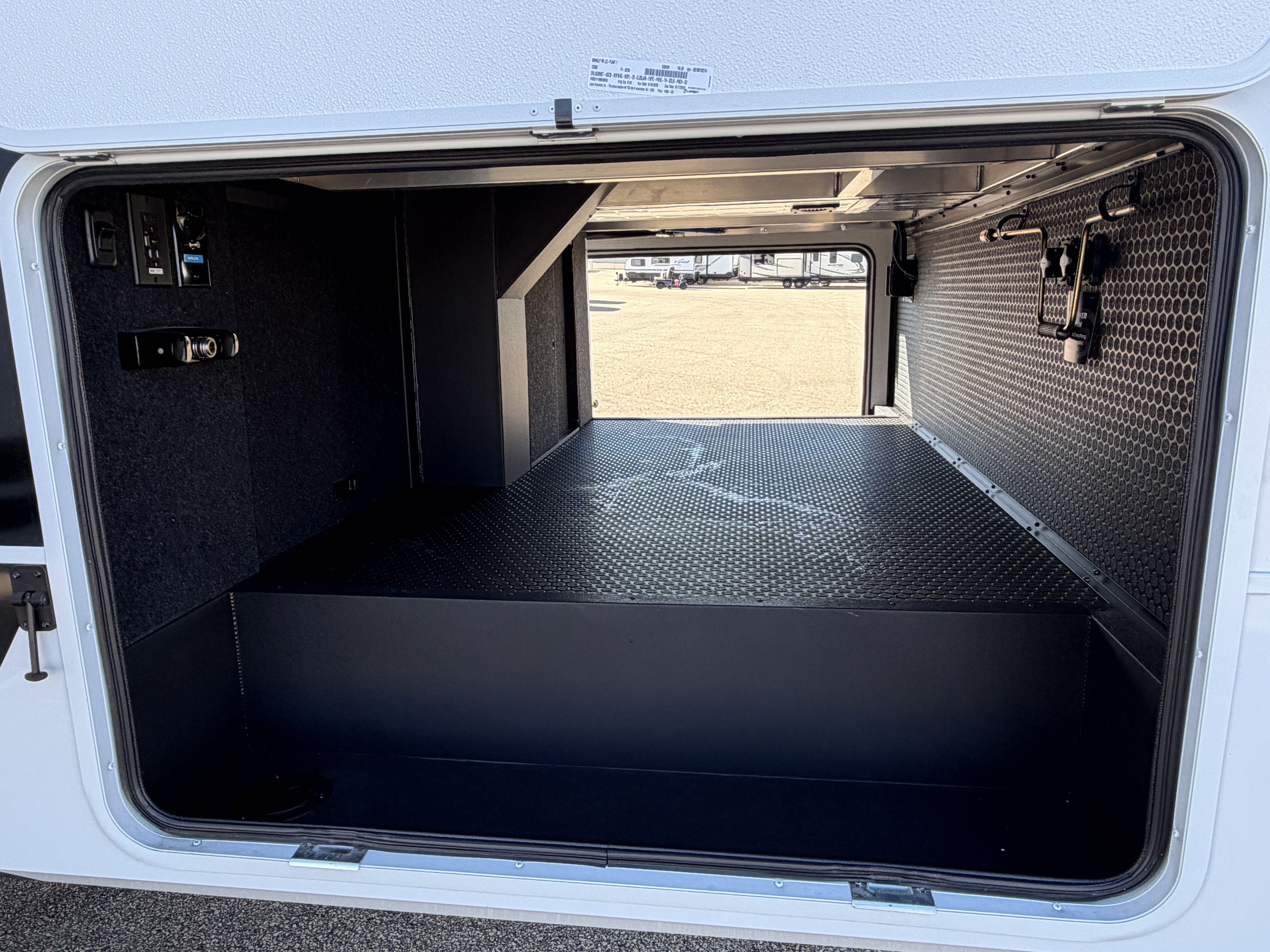 2027 Brinkley RV Model Z 2900 - Image 5