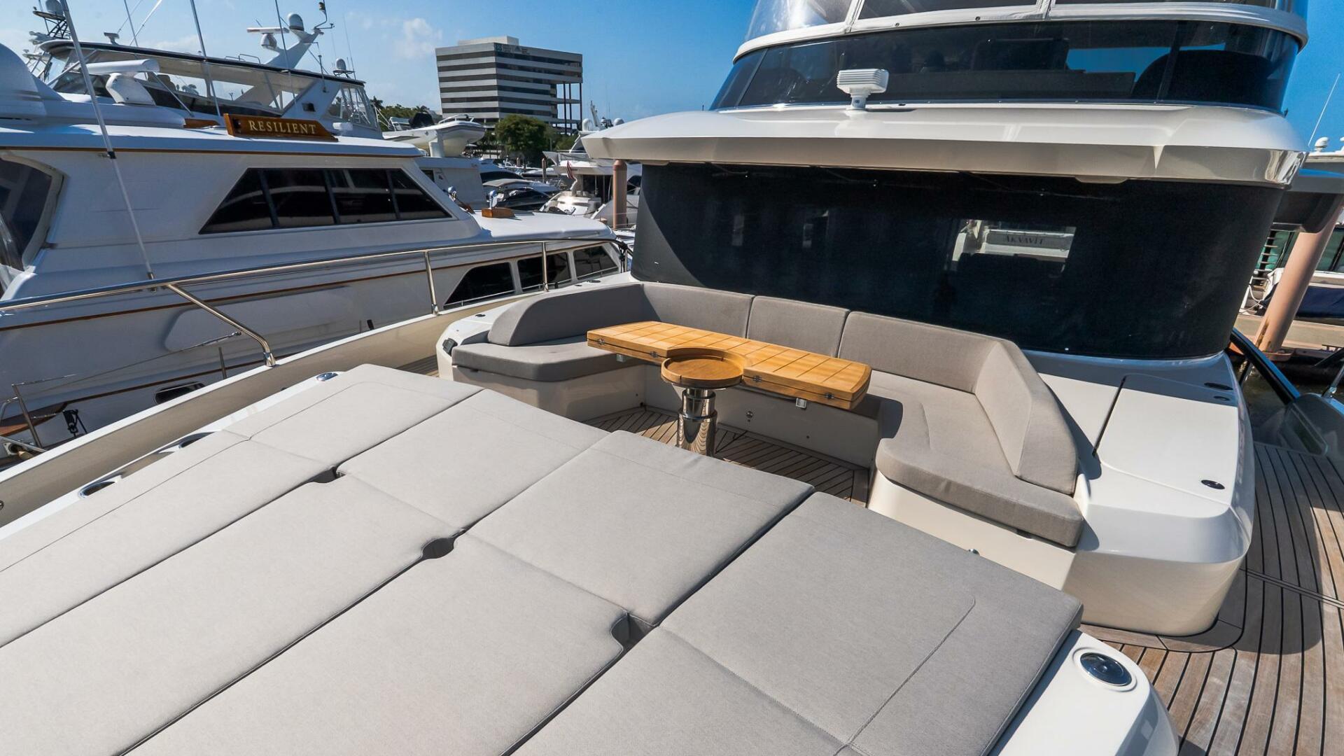 2024 Absolute Navetta 68 - Image 17