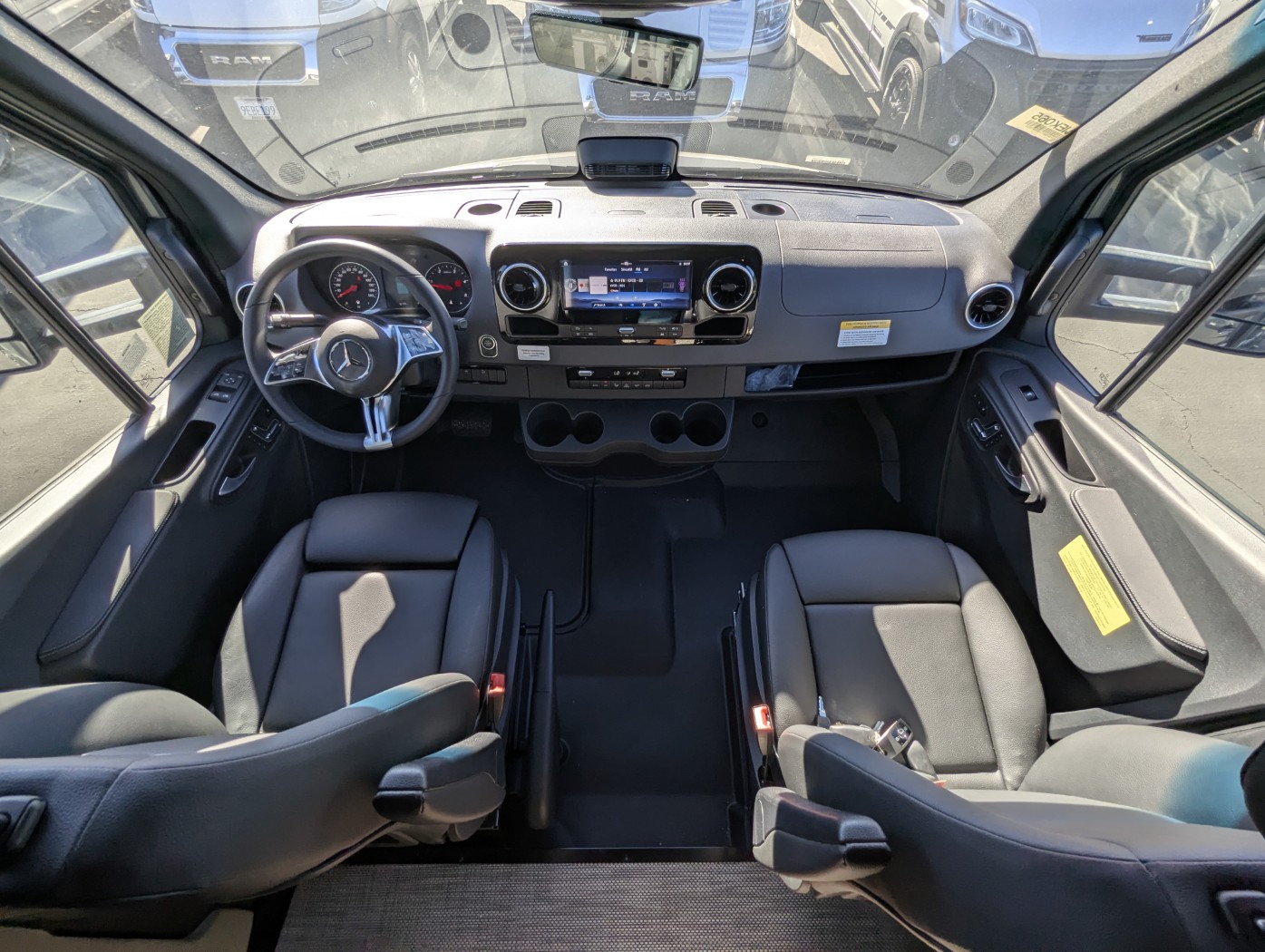 2026 Winnebago EKKO Sprinter 23B AWD - ATH Edition - Image 16