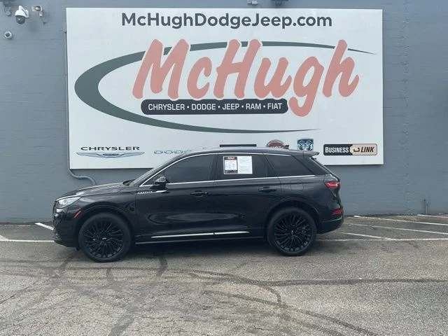 2022 Lincoln Corsair Utility 4D Reserve AWD - Image 8