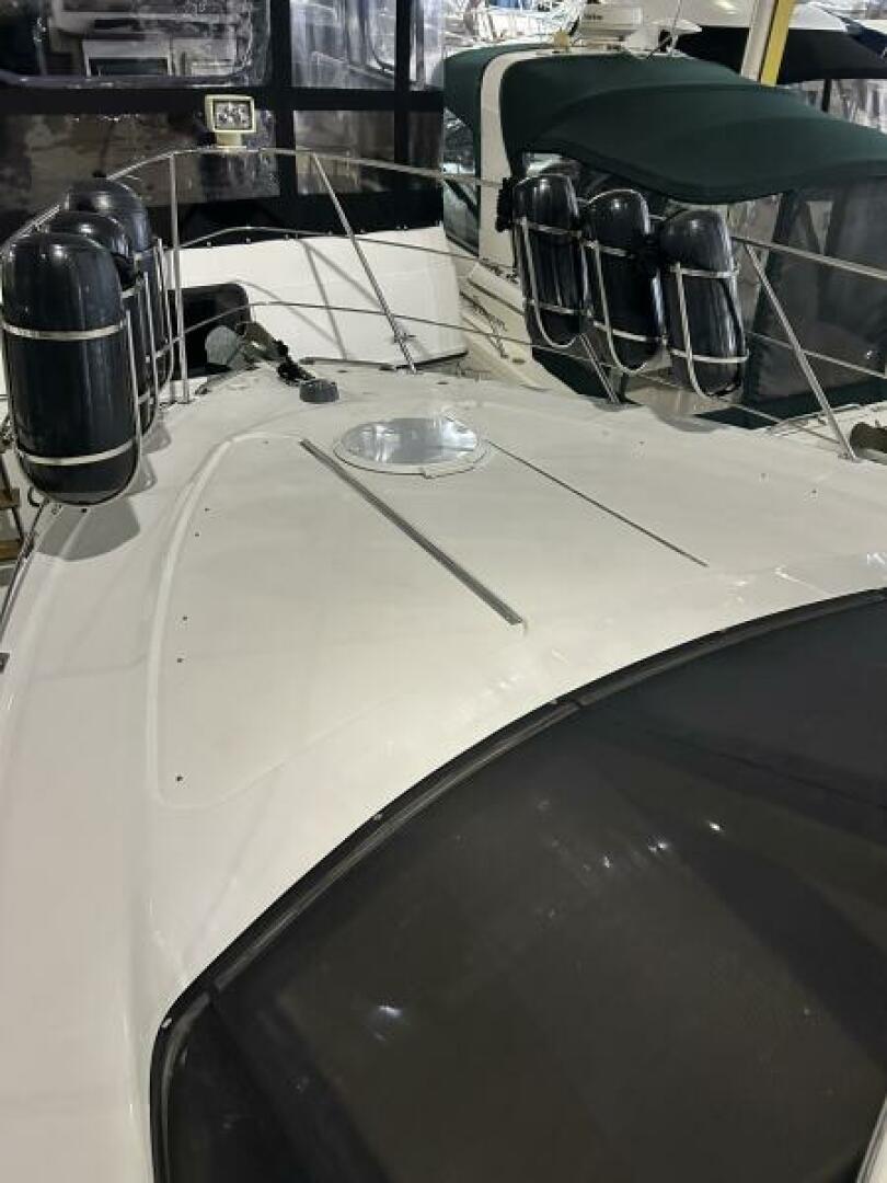 2003 Carver 396 Aft Cabin MY - Image 35