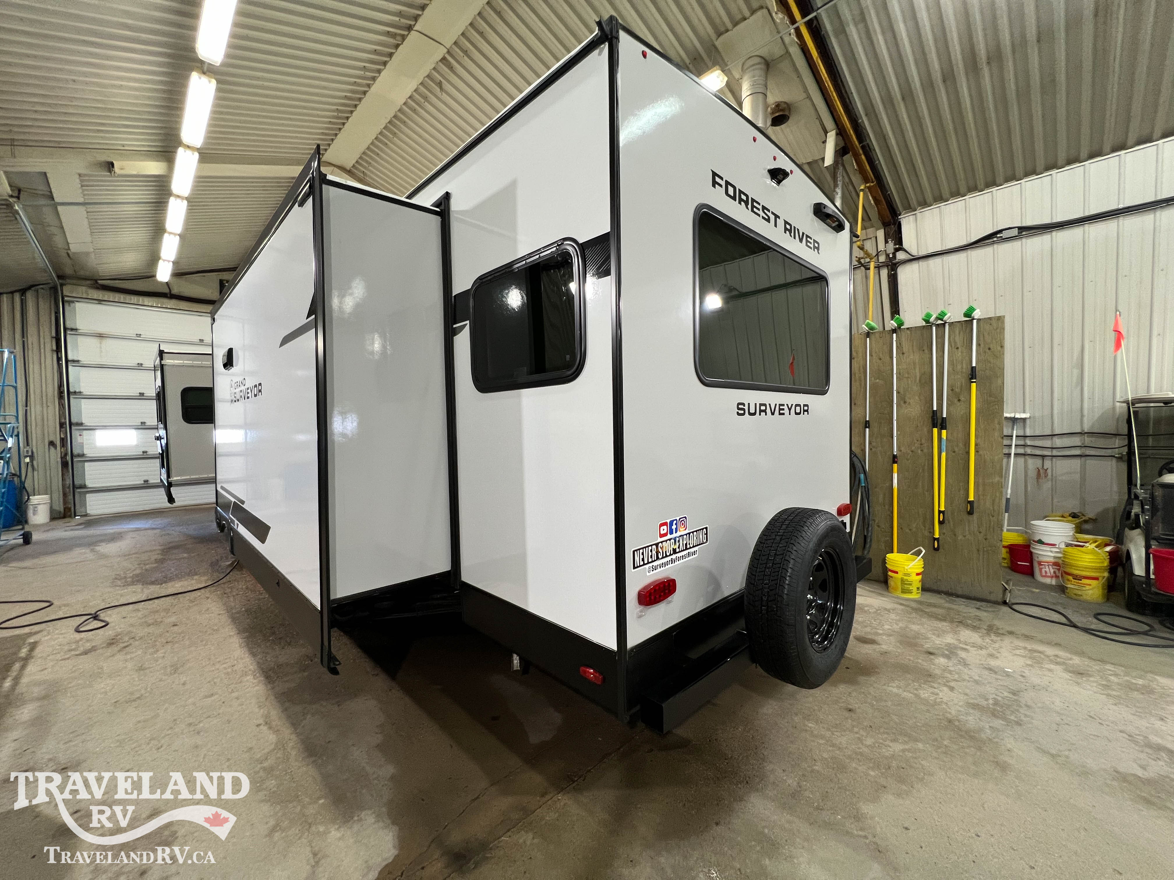2026 Forest River Grand Surveyor 305RLBS - Image 8