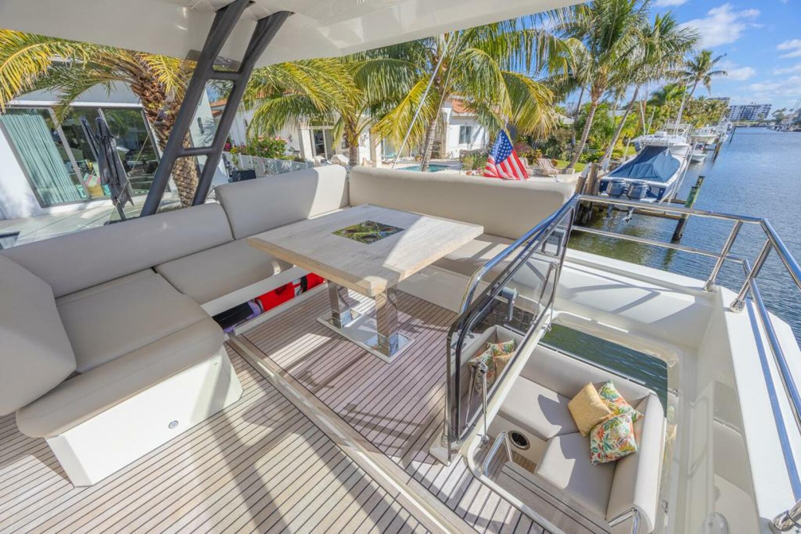 2021 Prestige 520 Flybridge - Image 23