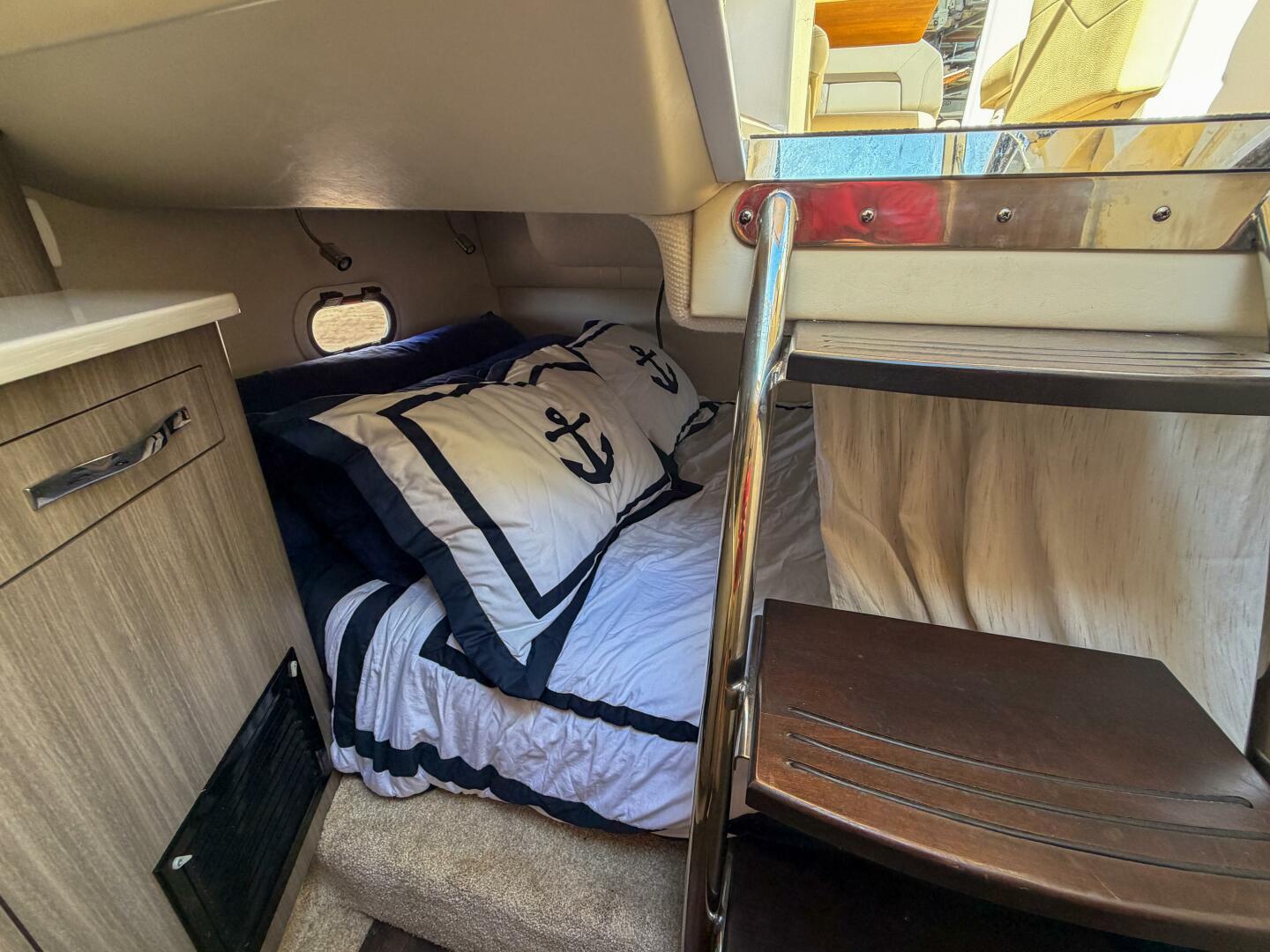2020 Regal 26 Express - Image 10