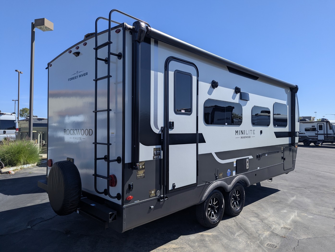 2026 Forest River Rockwood Mini Lite 2205S - Image 5