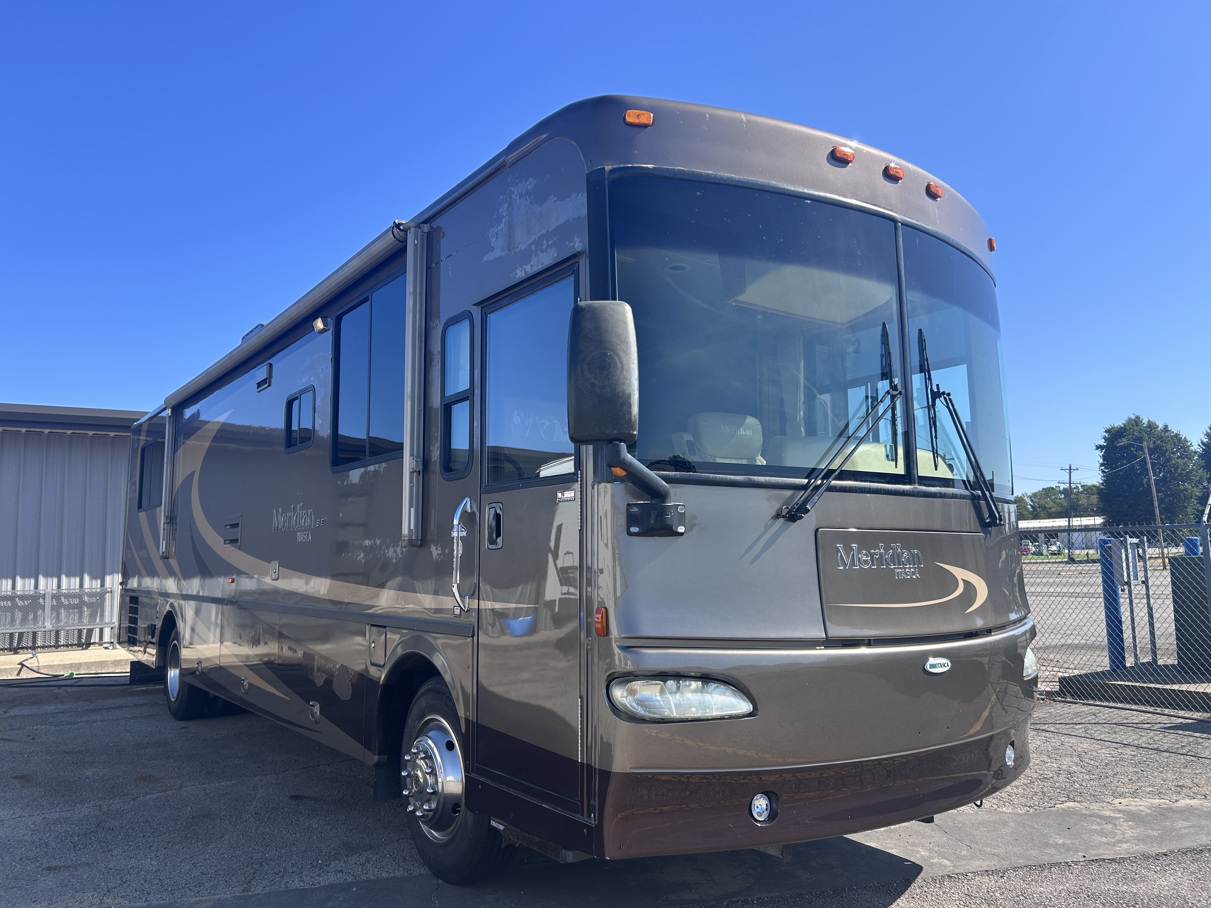 2006 WINNEBAGO ITASCA 36SG - Image 1