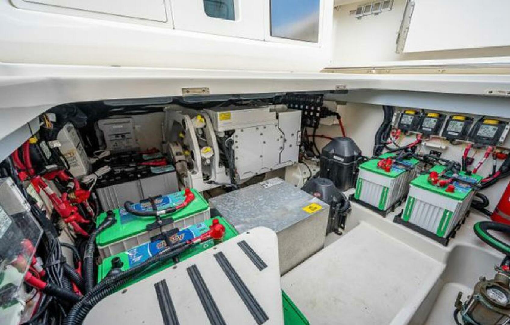2020 Boston Whaler Outrage - Image 6