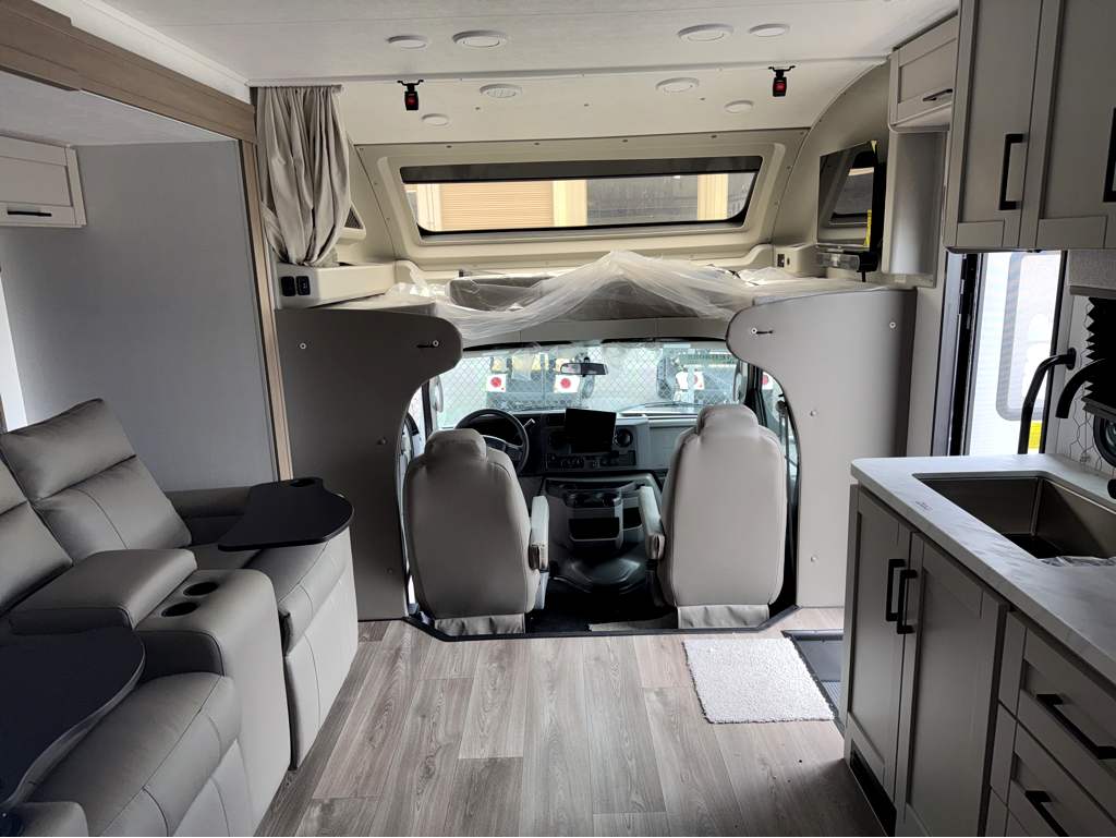 2027 ENTEGRA COACH ODYSSEY 24B - Image 10