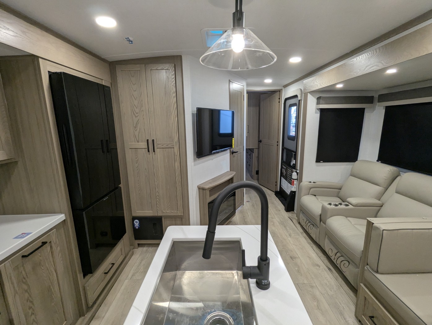 2026 Forest River Rockwood Signature 8336BH - Image 28