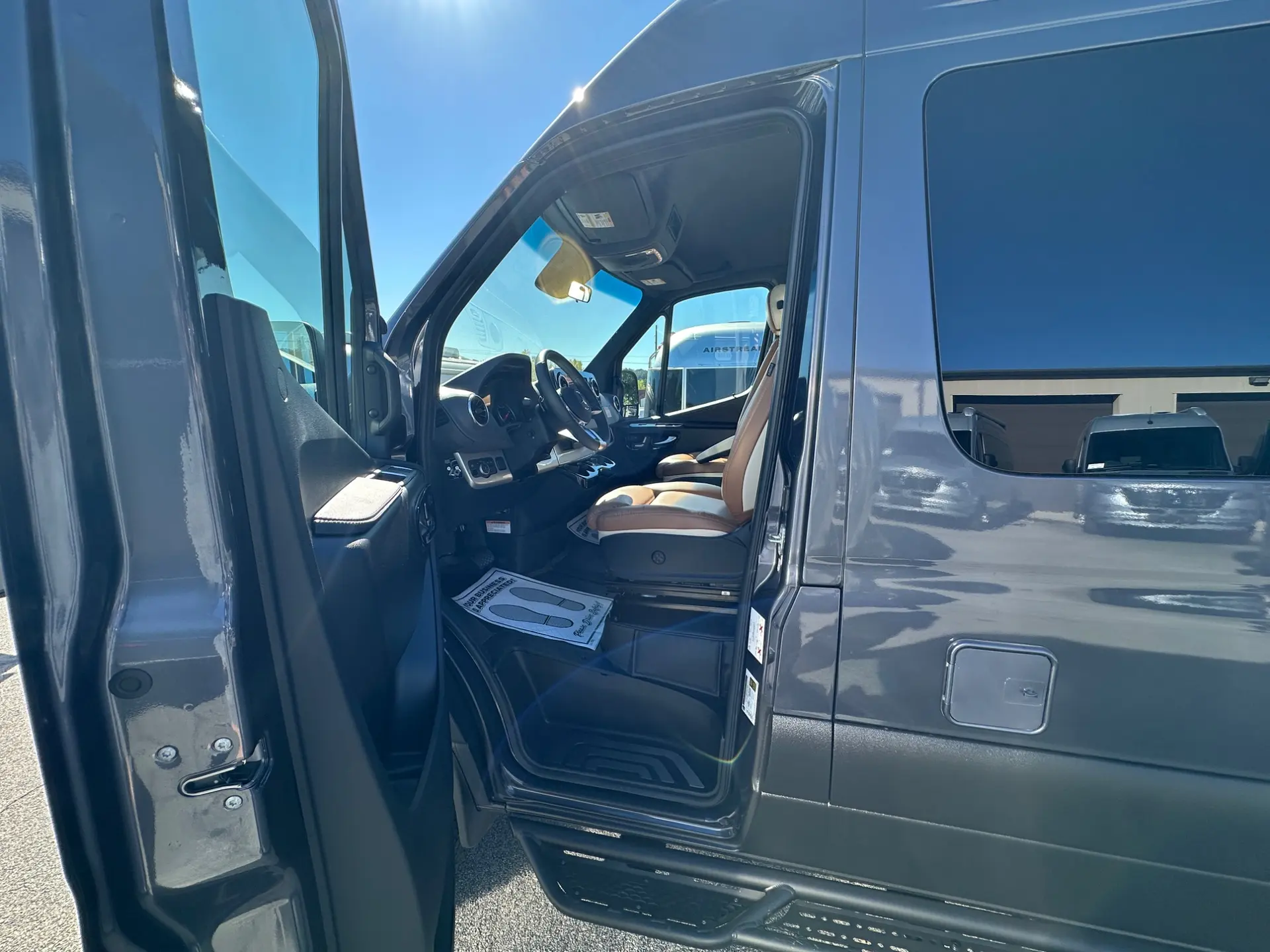 2027 Airstream Interstate 19GTX - Image 37