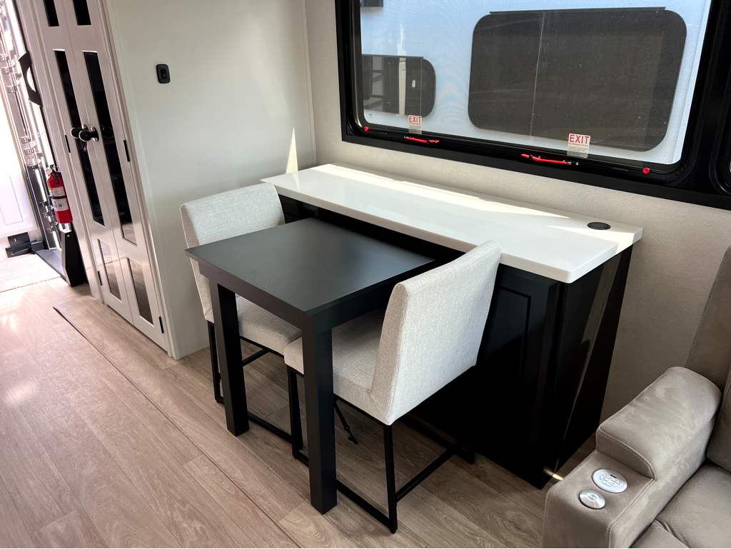 2027 JAYCO PINNACLE 39FBRL - Image 12