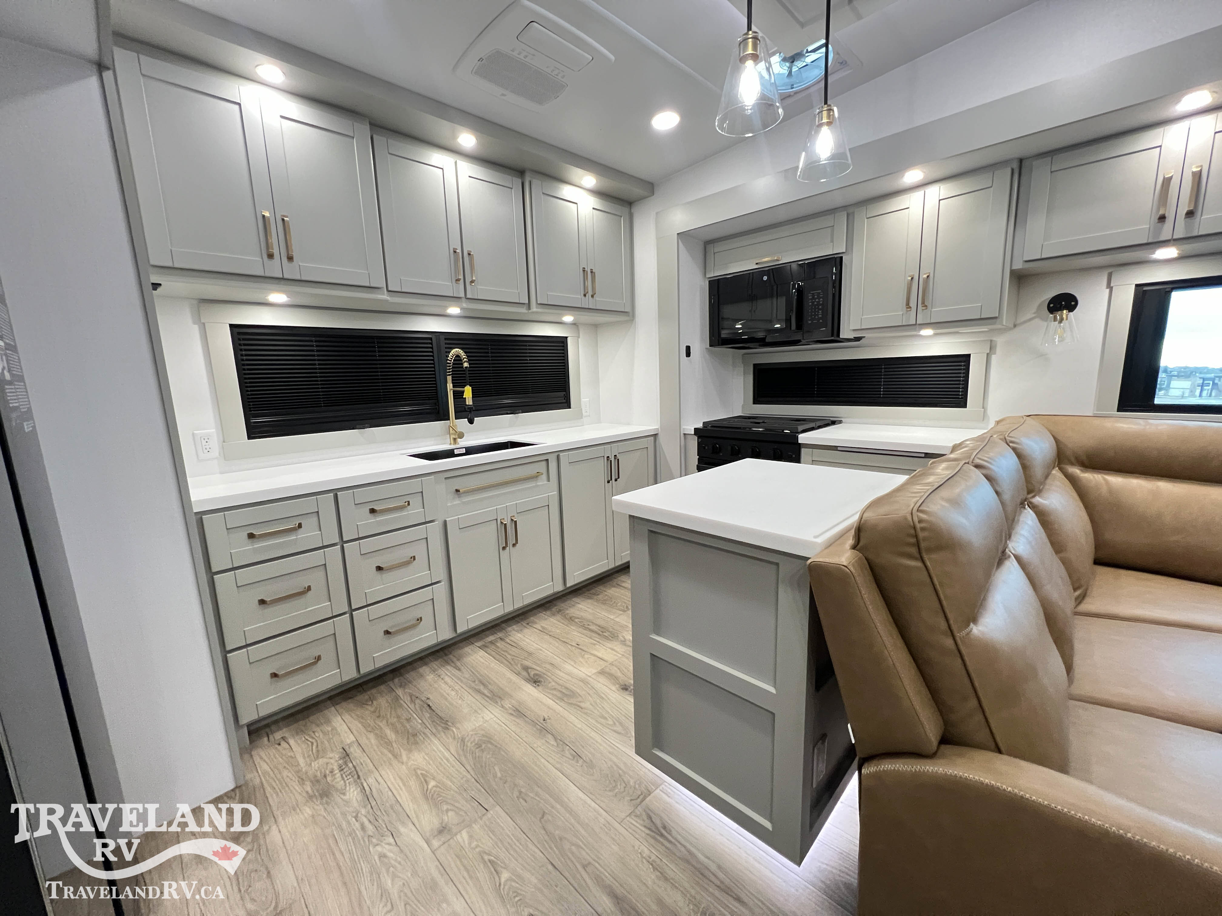 2026 Brinkley RV Model Z 3200 - Image 19