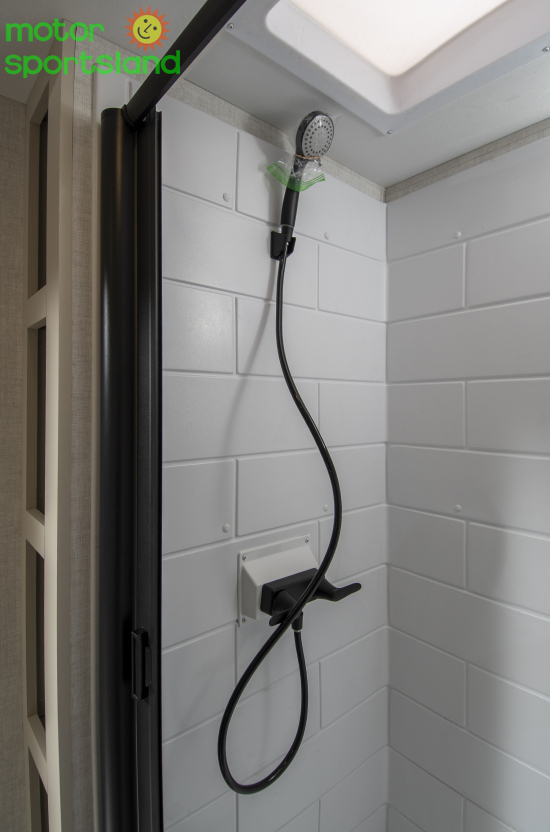 2026 Ember RV E-Series 19ETS - Image 30