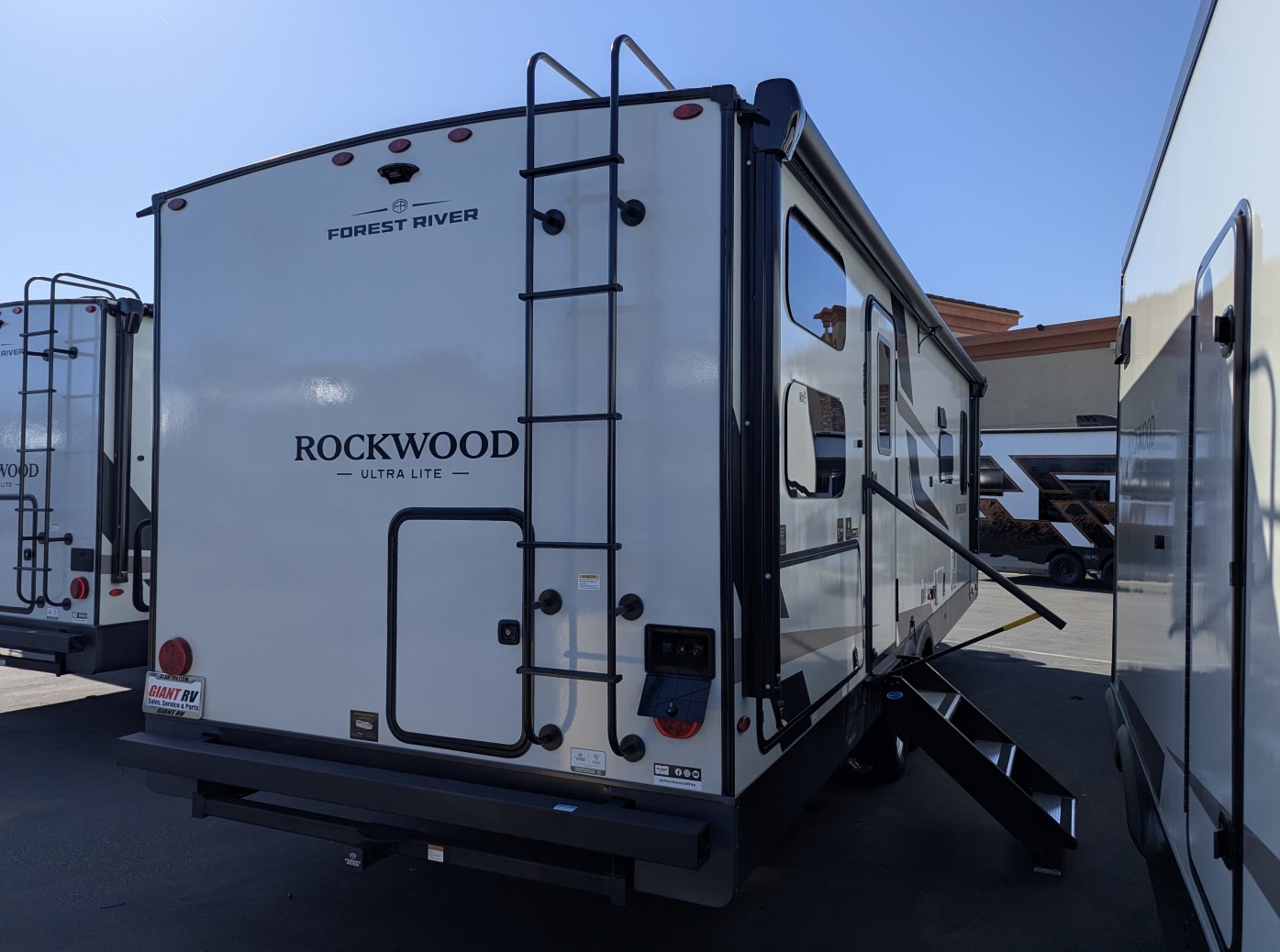 2026 Forest River Rockwood Ultra Lite 2706BH - Image 5