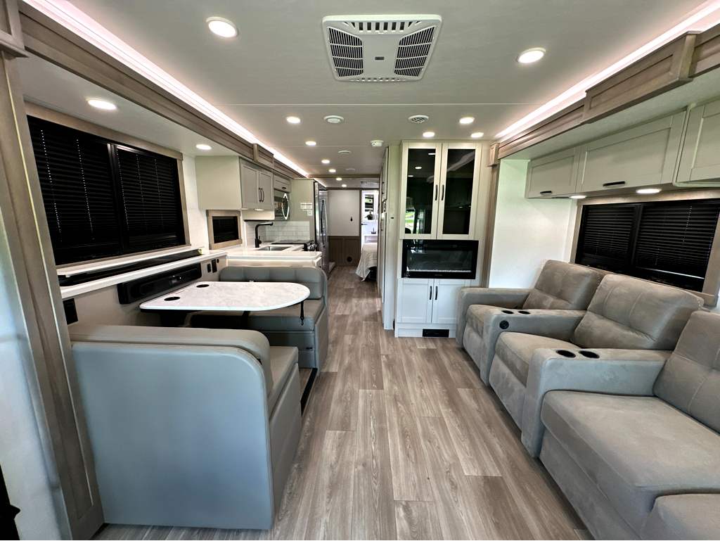 2027 ENTEGRA COACH VISION XL 36C - Image 9