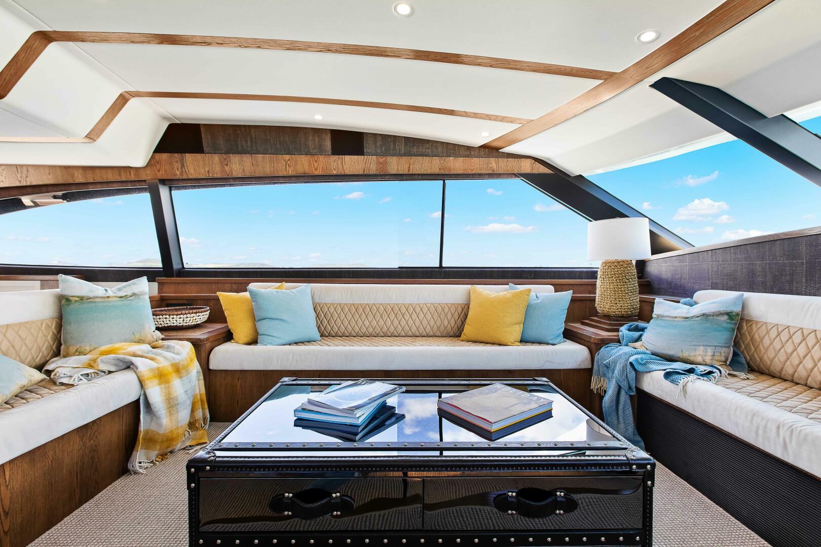 2021 Valder Yachts Power Cat - Image 12