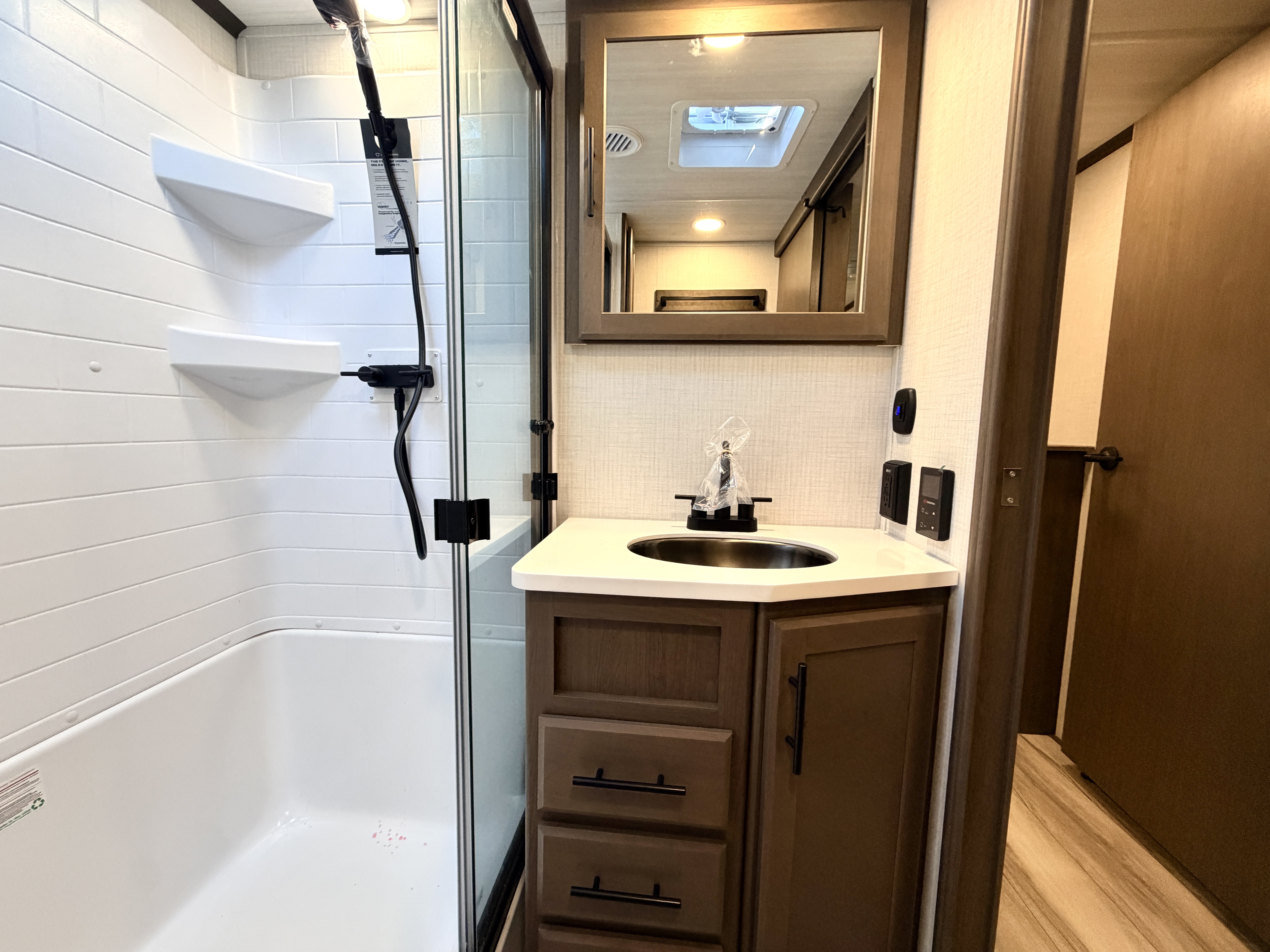 2027 Keystone Cougar 360MBI - Image 22