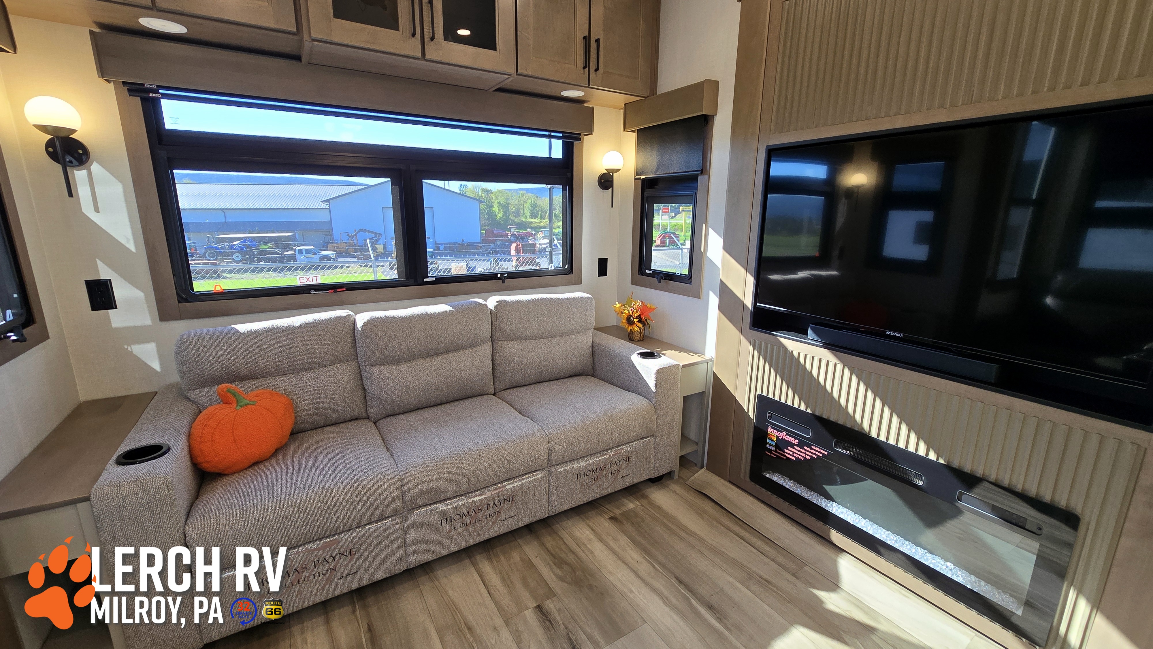 2027 KZ RV Durango Gold G310RLQ - Image 22