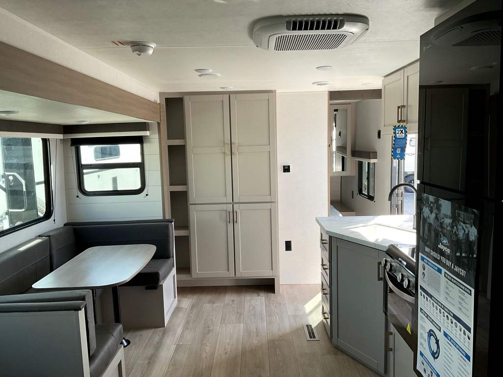 2027 JAYCO Jay Flight 280BHS - Image 7