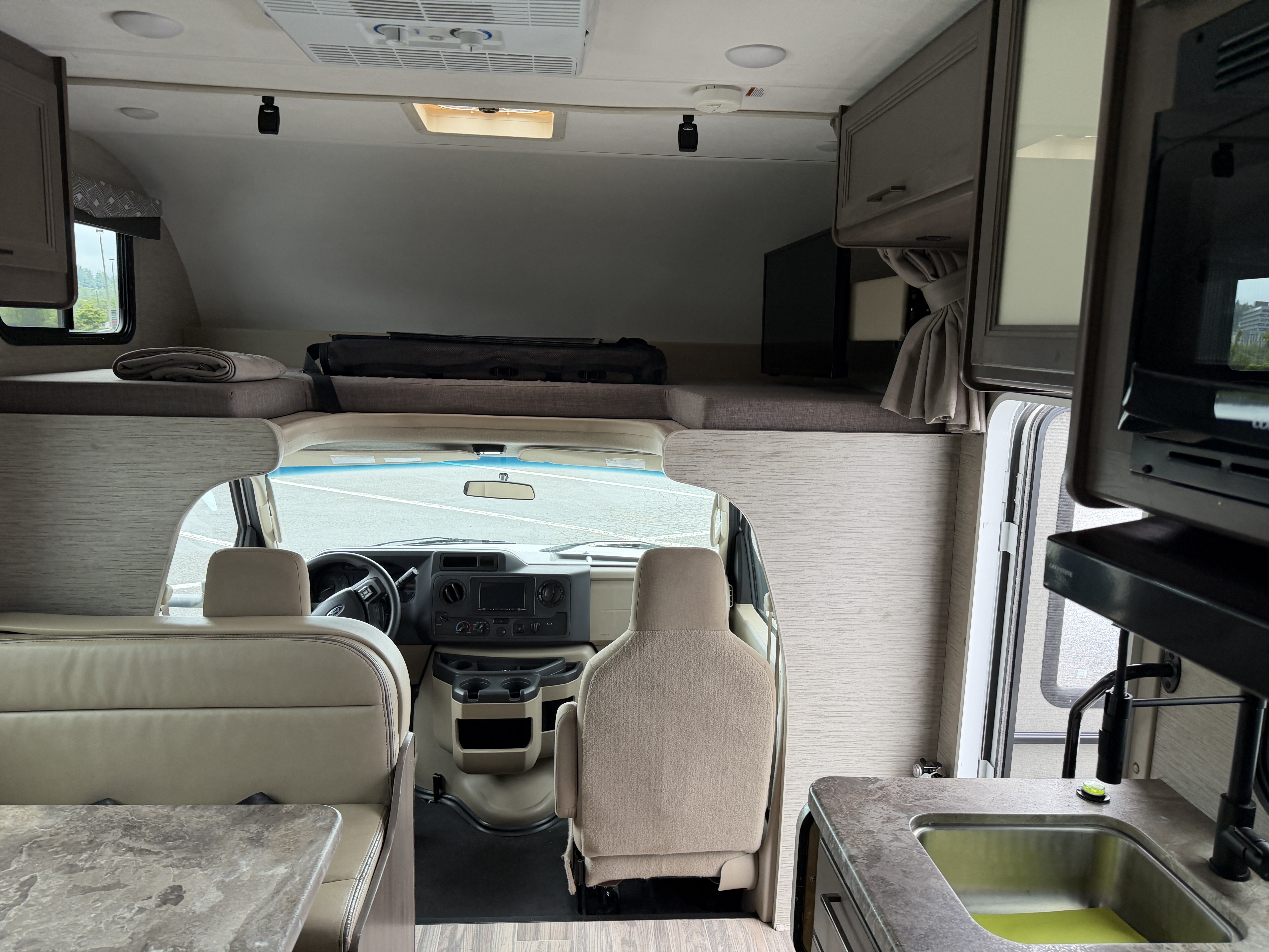2024 Thor Motor Coach Four Winds 22E - Image 13