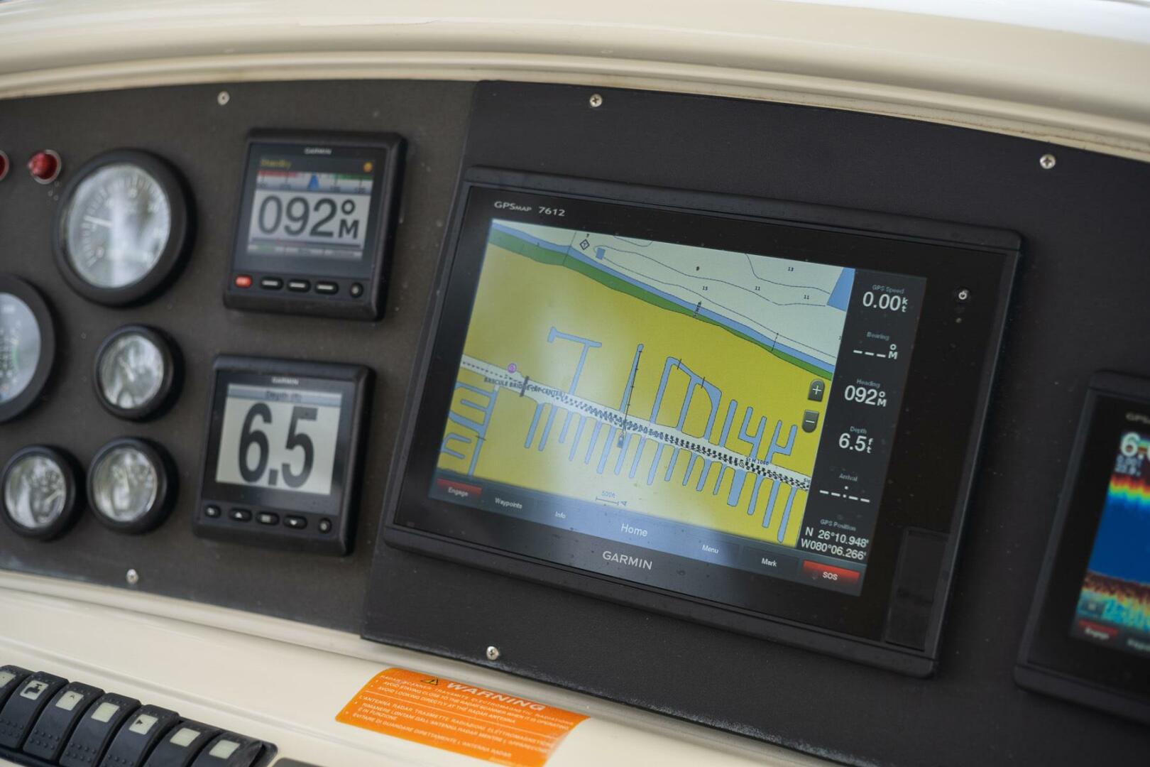 2009 Azimut 62E - Image 16