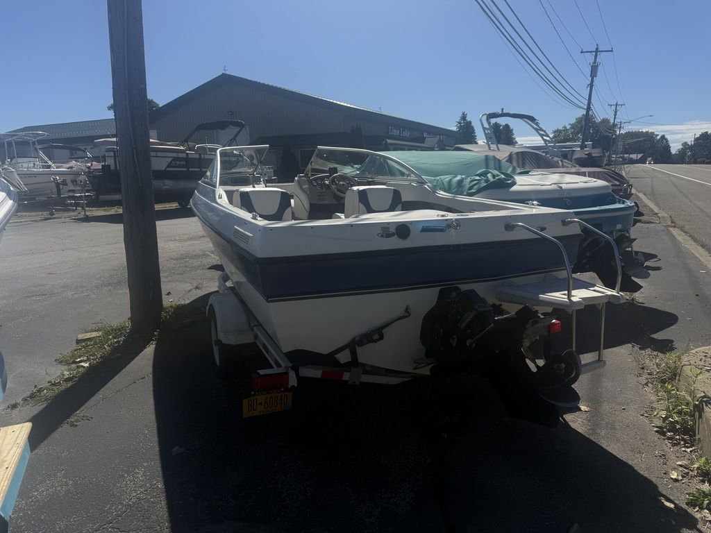 2005 Bayliner 195 - Image 2