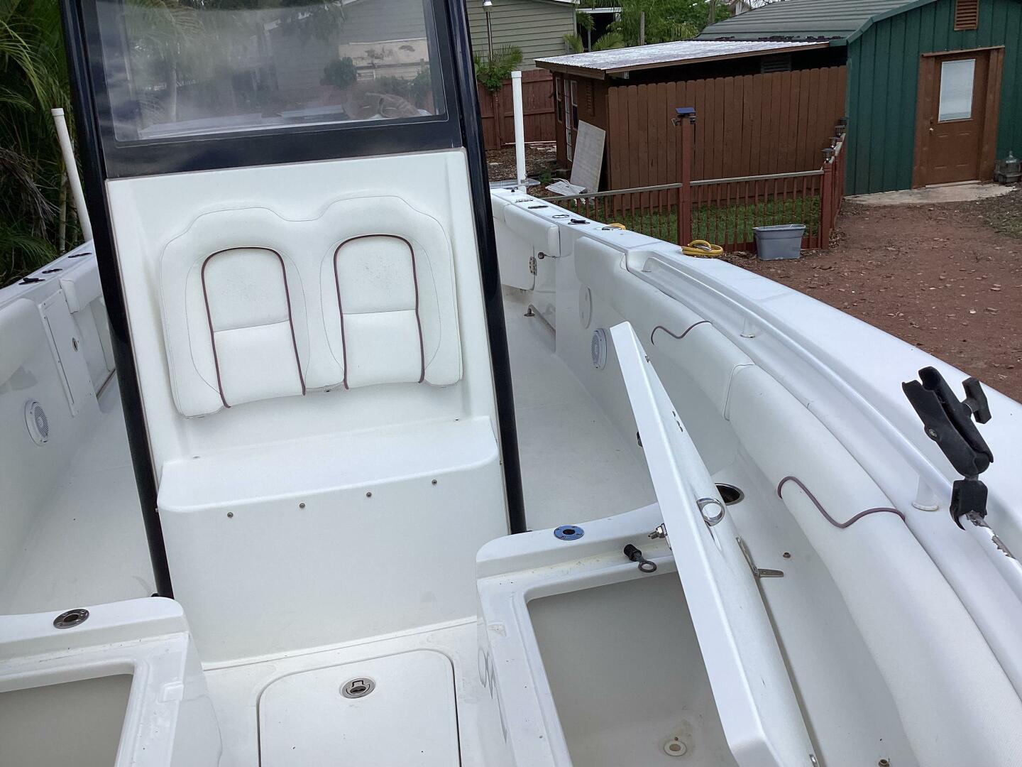 2018 Sea Hunt GAMEFISH 27FS Base - Image 17