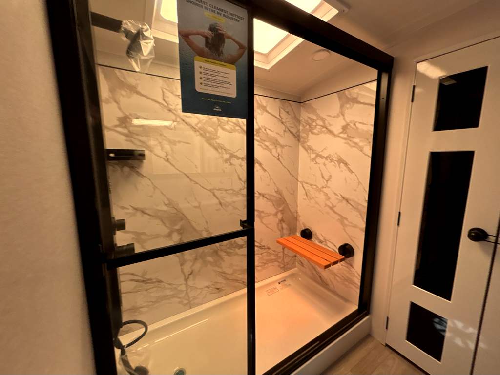 2026 JAYCO PINNACLE 36FBTS - Image 26