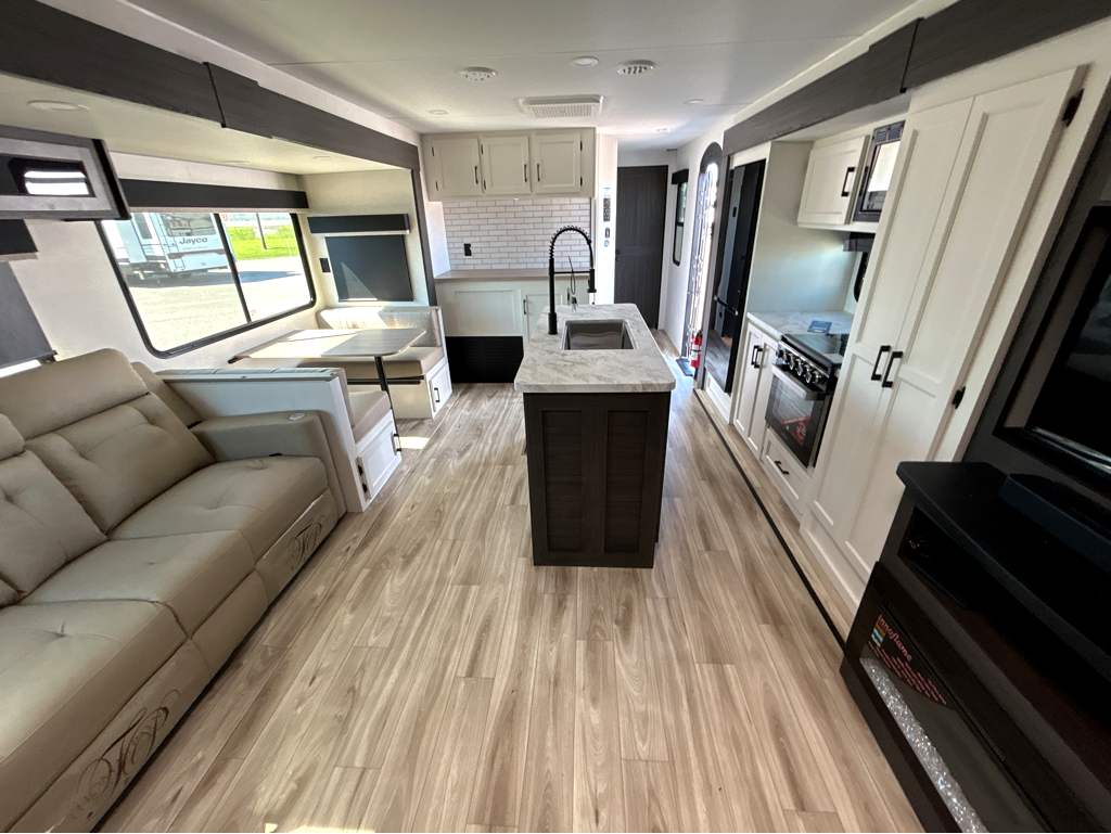 2026 VENTURE RV SPORTTREK 312VIK - Image 19