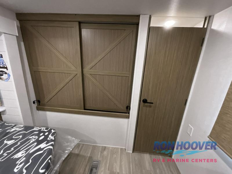 2026 FOREST RIVER 33TS - Image 45