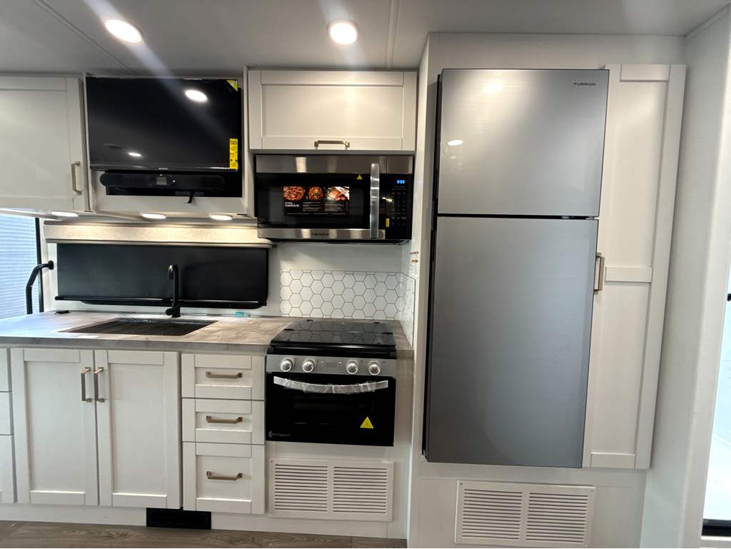 2027 JAYCO GREYHAWK 29MV - Image 18