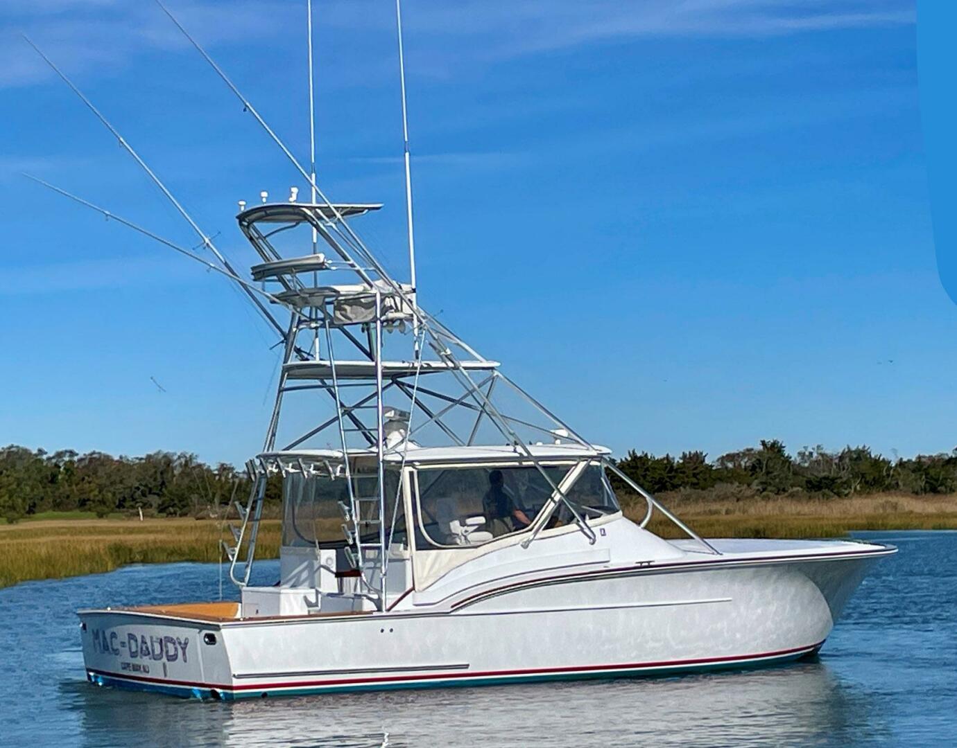 2005 Custom Carolina 40 DeSanti - Image 66