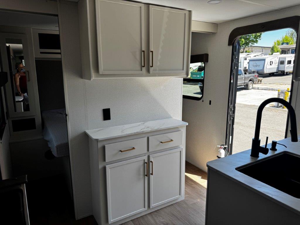 2027 Grand Design Transcend XPLOR 27DBX - Image 7