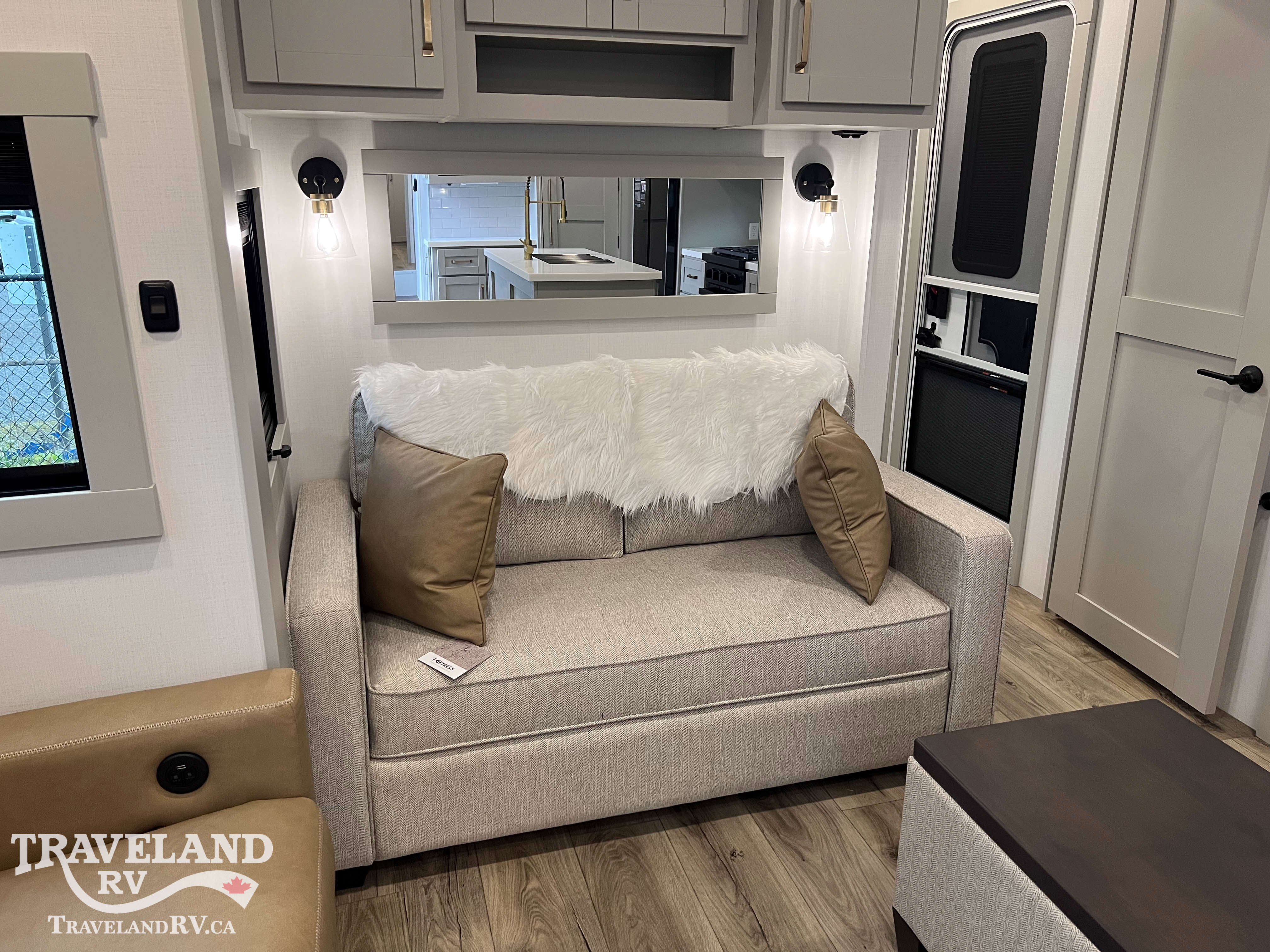 2026 Brinkley RV Model Z 3515 - Image 19