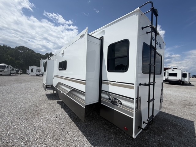 2027 JAYCO EAGLE 355MBQS - Image 3