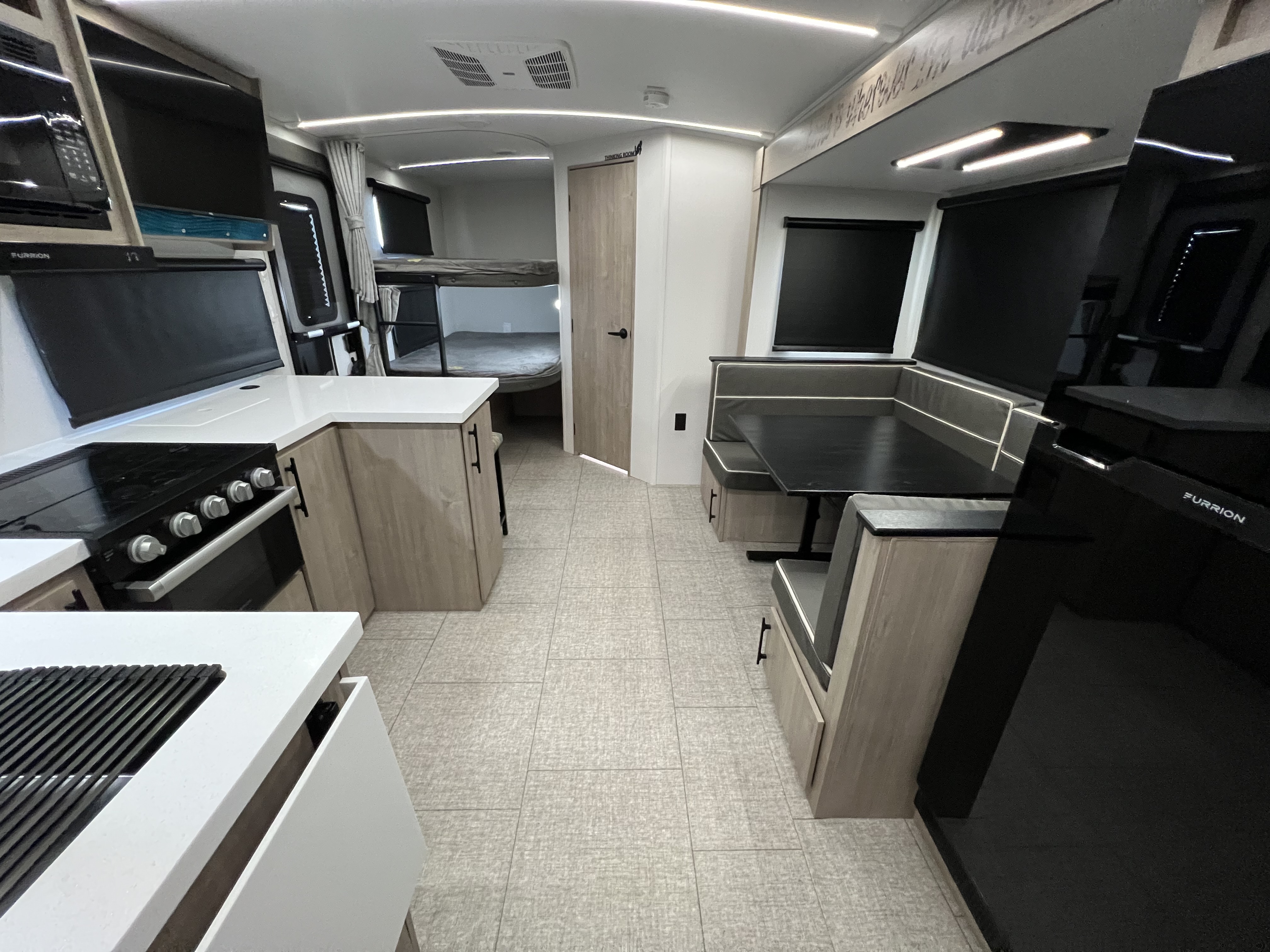 2025 Grand Design Imagine 2470BH - Image 20