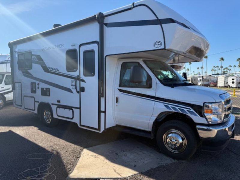 2026 Forest River Sunseeker LE 2350LEF - Image 1