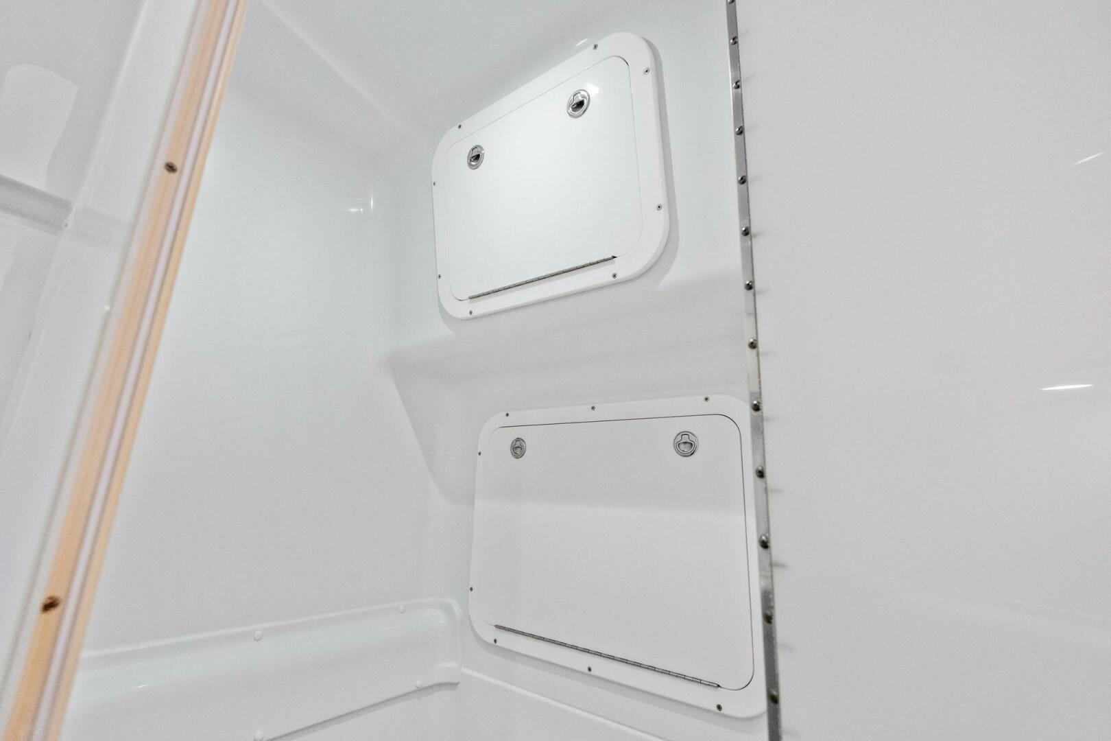 2017 Yellowfin 42 Offshore - Image 15